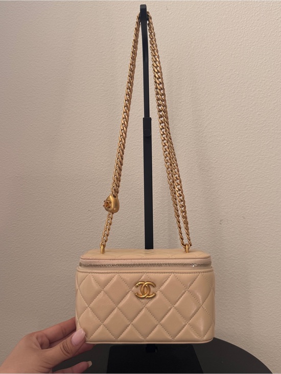 CHANEL Handbags - Chanel - Small Sweetheart Vanity